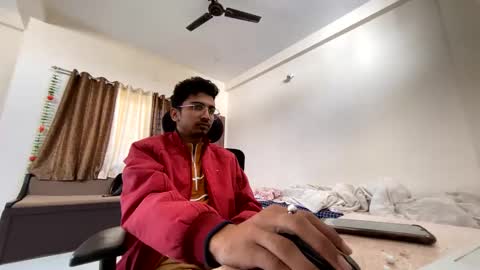 Mask Boy online show from December 2024 07:18:01 AM