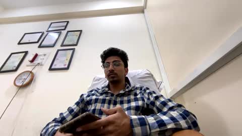 Mask Boy online show from February 2025 01:11:01 PM