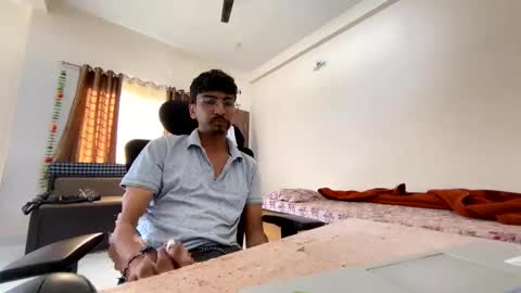 Mask Boy online show from March 2025 03:19:01 AM