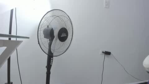 Scarlet  online show from December 2025 07:30:02 PM