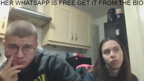 Snapshot of maskedman699 chatting on February 2025 08:41:01 PM Extreme Couple online show from February 2025 08:41:01 PM