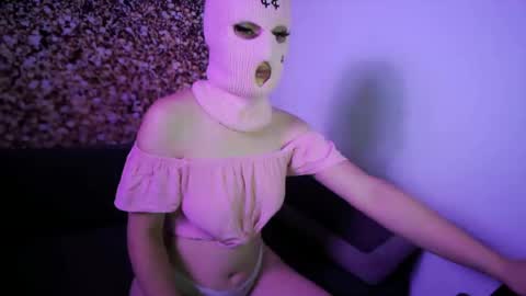 maskedseductress724 online show from June 2026 08:00:01 PM