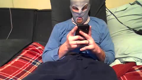 Snapshot of maskedyogaman chatting on December 2025 03:33:02 AM maskedyogaman online show from December 2025 03:33:02 AM