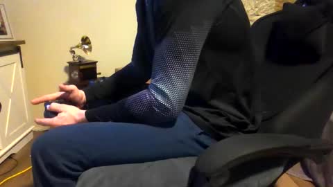 Snapshot of maskedyogaman chatting on December 2025 03:15:01 AM maskedyogaman online show from December 2025 03:15:01 AM