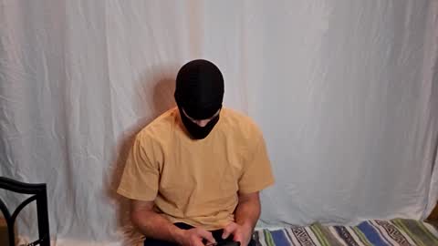 Snapshot of maskedyogaman chatting on February 2026 03:15:01 AM maskedyogaman online show from February 2026 03:15:01 AM