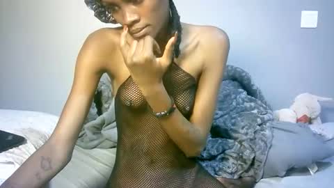 Snapshot of maskgang001 chatting on September 2025 01:43:01 AM maskgang001 online show from September 2025 01:43:01 AM