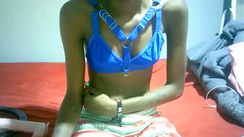 Snapshot of maskgang001 chatting on November 2025 05:22:02 AM maskgang001 online show from November 2025 05:22:02 AM