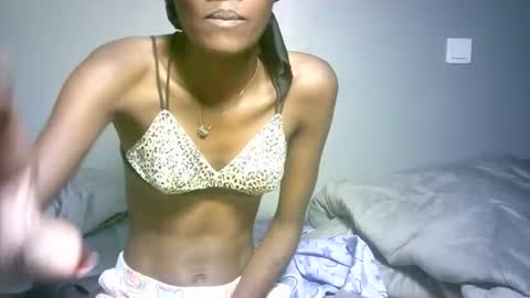 Snapshot of maskgang001 chatting on March 2026 04:31:01 AM maskgang001 online show from March 2026 04:31:01 AM