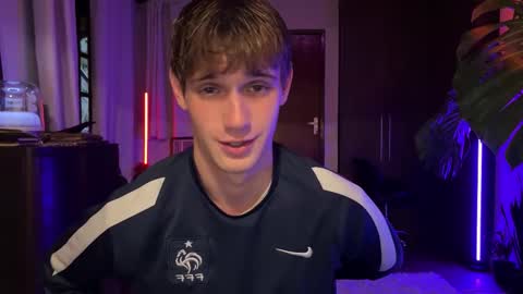 Mason online show from October 2025 09:00:02 PM