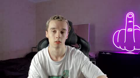 Snapshot of mason_warhol chatting on December 2024 03:27:01 PM Mason online show from December 2024 03:27:01 PM