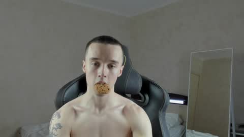 Snapshot of mason_warhol chatting on December 2024 10:44:02 PM Mason online show from December 2024 10:44:02 PM