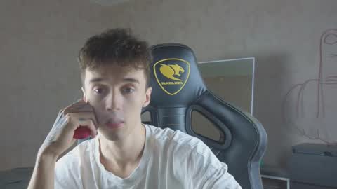 Snapshot of mason_warhol chatting on October 2025 10:10:01 PM Mason online show from October 2025 10:10:01 PM