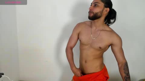 Snapshot of massatgeserotics chatting on December 2024 09:43:01 PM I Am Odin online show from December 2024 09:43:01 PM