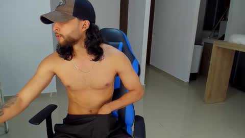 Snapshot of massatgeserotics chatting on October 2025 10:43:02 PM I Am Odin online show from October 2025 10:43:02 PM