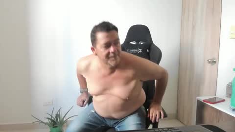 massimo_danger online show from October 2025 06:19:02 PM