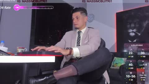 I am Massimo online show from December 2024 12:39:01 AM