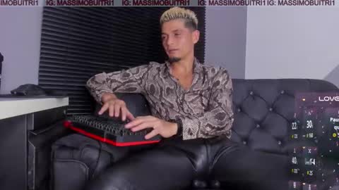 I am Massimo online show from January 2026 12:14:02 AM