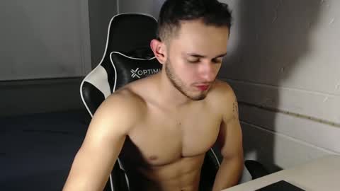 Snapshot of massimo_jiovano chatting on January 2025 02:31:01 AM massimo online show from January 2025 02:31:01 AM