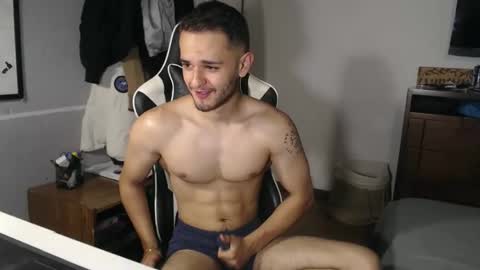 Snapshot of massimo_jiovano chatting on November 2025 11:27:02 PM massimo online show from November 2025 11:27:02 PM