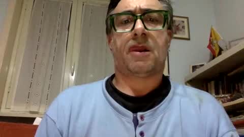 Snapshot of massimoxsempre chatting on December 2024 05:27:01 AM massimoxsempre online show from December 2024 05:27:01 AM