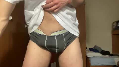 massiverob99 online show from November 2025 01:10:02 PM