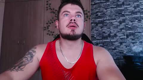 Snapshot of master__blue__eye chatting on October 2025 07:52:01 AM Master Blue Eye online show from October 2025 07:52:01 AM