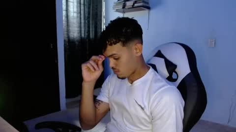 Snapshot of master_black777 chatting on April 2026 09:30:01 PM master_black777 online show from April 2026 09:30:01 PM