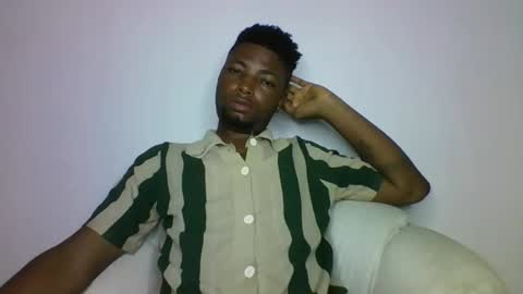 Snapshot of master_kael chatting on February 2026 12:07:01 AM Master Kael online show from February 2026 12:07:01 AM