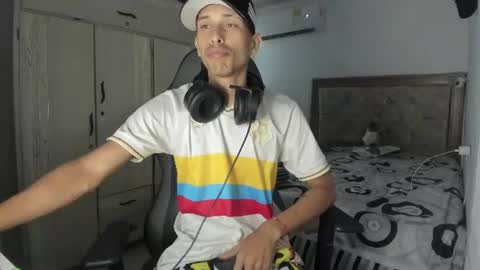 Snapshot of masteralda09 chatting on July 2026 05:19:01 PM Alpha junior online show from July 2026 05:19:01 PM