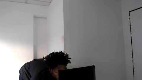 Snapshot of masterdomfuck chatting on March 2026 07:31:01 PM Masterdomfuck online show from March 2026 07:31:01 PM