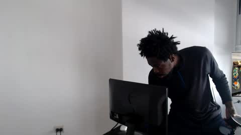 Snapshot of masterdomfuck chatting on March 2026 05:05:02 PM Masterdomfuck online show from March 2026 05:05:02 PM