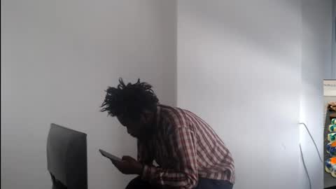 Snapshot of masterdomfuck chatting on April 2026 04:44:02 PM Masterdomfuck online show from April 2026 04:44:02 PM