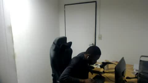 Masterdomfuck online show from July 2026 01:00:01 AM