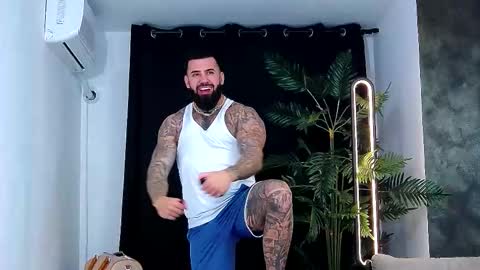 masterkingofmuscle online show from November 2025 09:50:01 PM