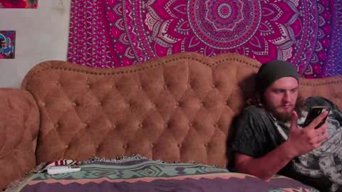 Snapshot of masterr_and_kittyy chatting on October 2025 05:06:02 AM online show from October 2025 05:06:02 AM