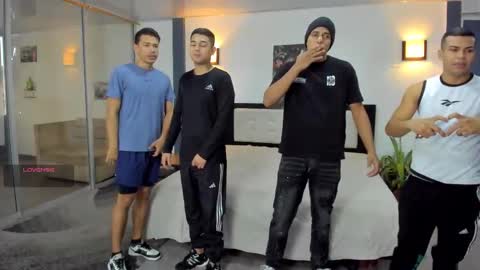 Team Cris Darwin- Fernando- Stiven- David online show from November 2025 11:20:02 AM