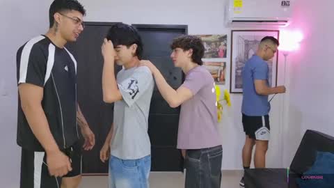 Team Cris Darwin- Fernando- Stiven- David online show from May 2026 11:16:02 AM