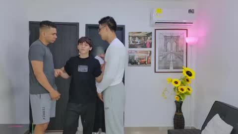 Team Cris Darwin- Fernando- Stiven- David online show from May 2026 11:16:02 AM