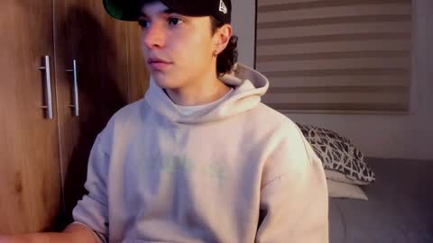 mastrangelo_x online show from February 2026 03:37:01 AM