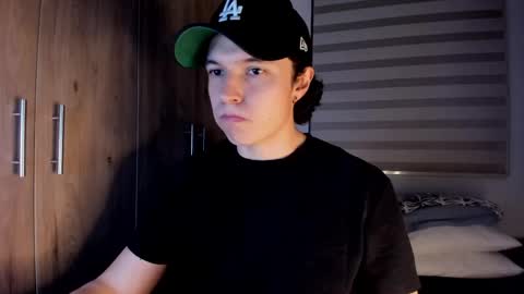 mastrangelo_x online show from April 2026 01:41:01 AM