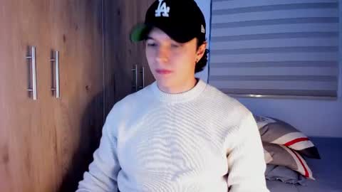 Snapshot of mastrangelo_x chatting on June 2026 05:01:02 AM mastrangelo_x online show from June 2026 05:01:02 AM