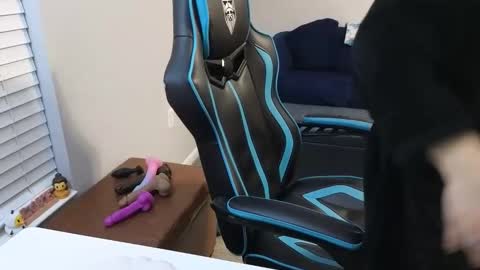 Snapshot of masturbatemom chatting on February 2026 03:47:02 AM MasturbateMom online show from February 2026 03:47:02 AM