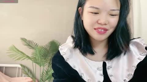 SuSu online show from October 2025 04:24:01 AM