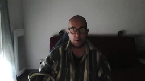 mat11efou online show from October 2025 08:57:02 AM