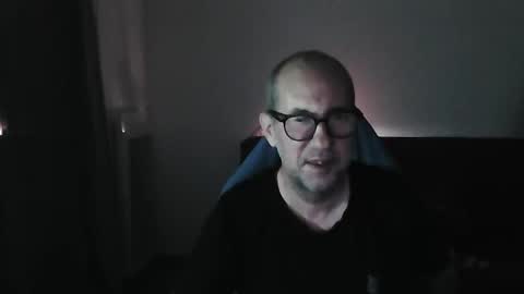 mat11efou online show from October 2025 12:25:01 AM