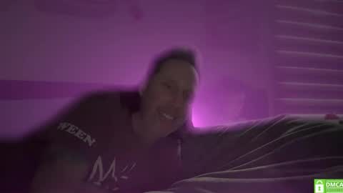 Snapshot of matchingtracksuits chatting on January 2025 03:07:02 PM Jer and Kel online show from January 2025 03:07:02 PM