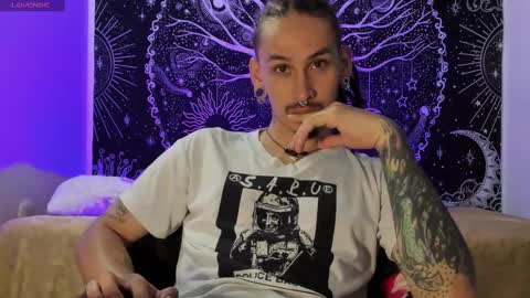 Snapshot of mateo60_ chatting on January 2025 02:35:02 AM Mateo online show from January 2025 02:35:02 AM