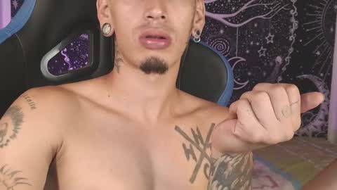 Snapshot of mateo60_ chatting on September 2025 04:04:02 AM Mateo online show from September 2025 04:04:02 AM