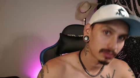 Snapshot of mateo60_ chatting on November 2025 03:08:02 AM Mateo online show from November 2025 03:08:02 AM