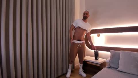 Mateo online show from February 2026 08:20:01 PM